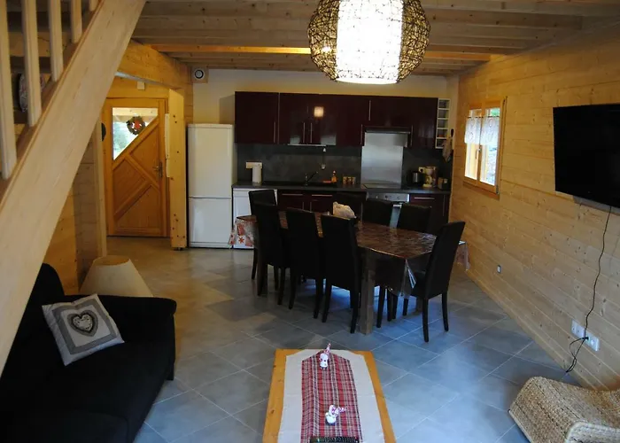 בקתה Christelle Et Laeticia ג'רארדמר